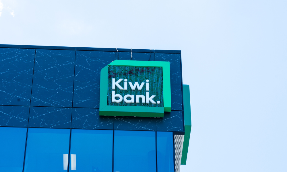 Kiwibank are closing the Air New Zealand Airpoints co-brand credit card  - team member image